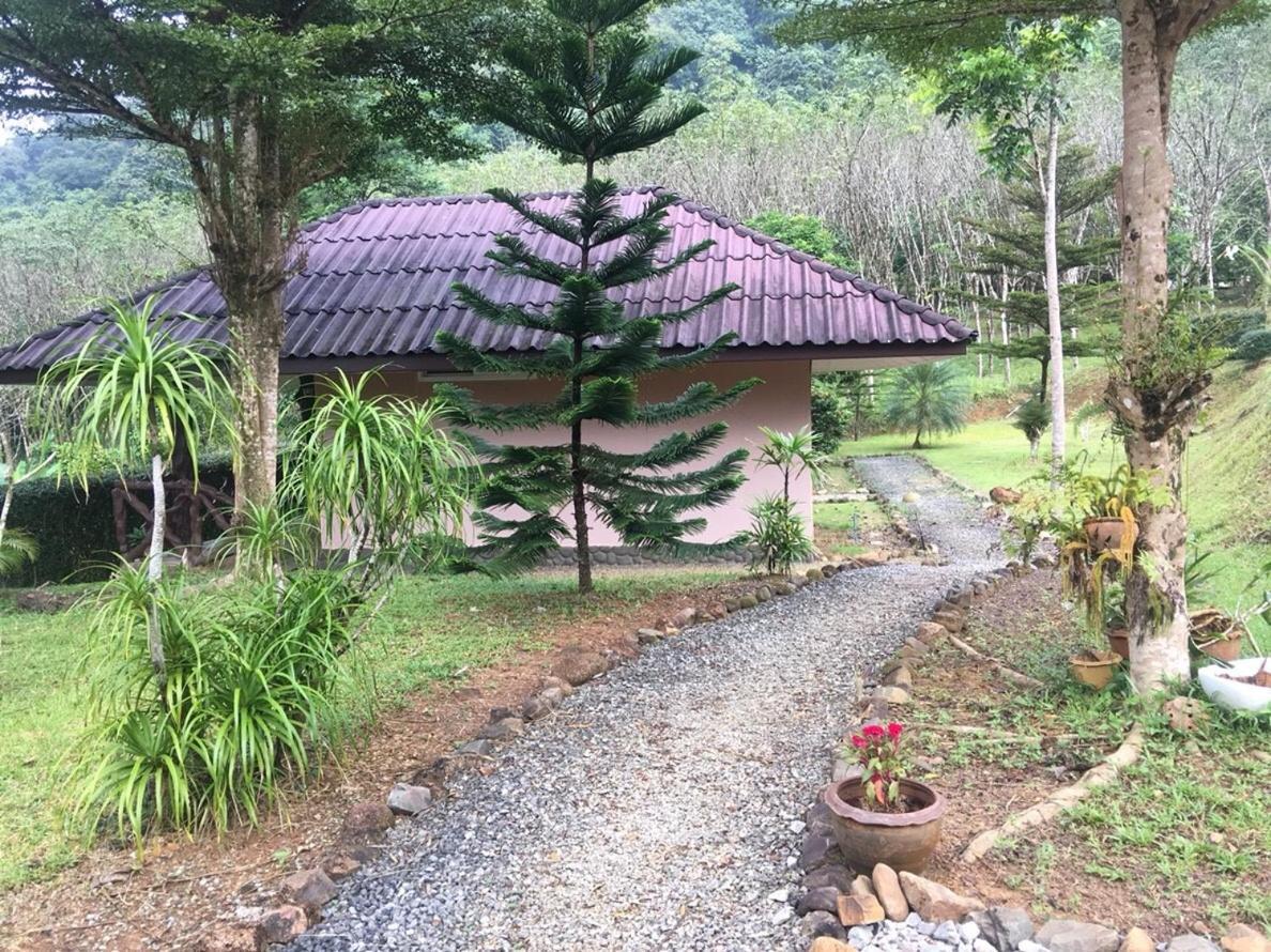 Khao Sok Hill Top Resort Khao Sok National Park Exterior foto